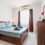 Gem With Terrace Close To The Sea * סליאמה