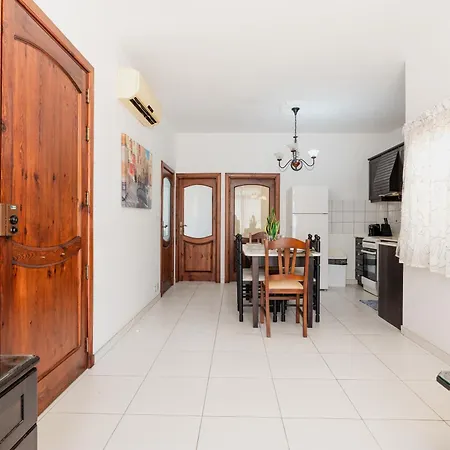 Gem With Terrace Close To The Sea *