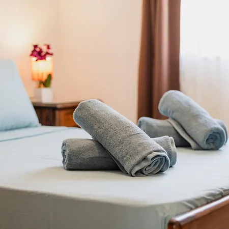 Gem With Terrace Close To The Sea Апартаменты